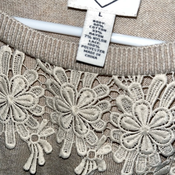 St Johns Bay sweater. Large. Worn once.  Pit to pit-19”, L24”, S24”. - Picture 3 of 3